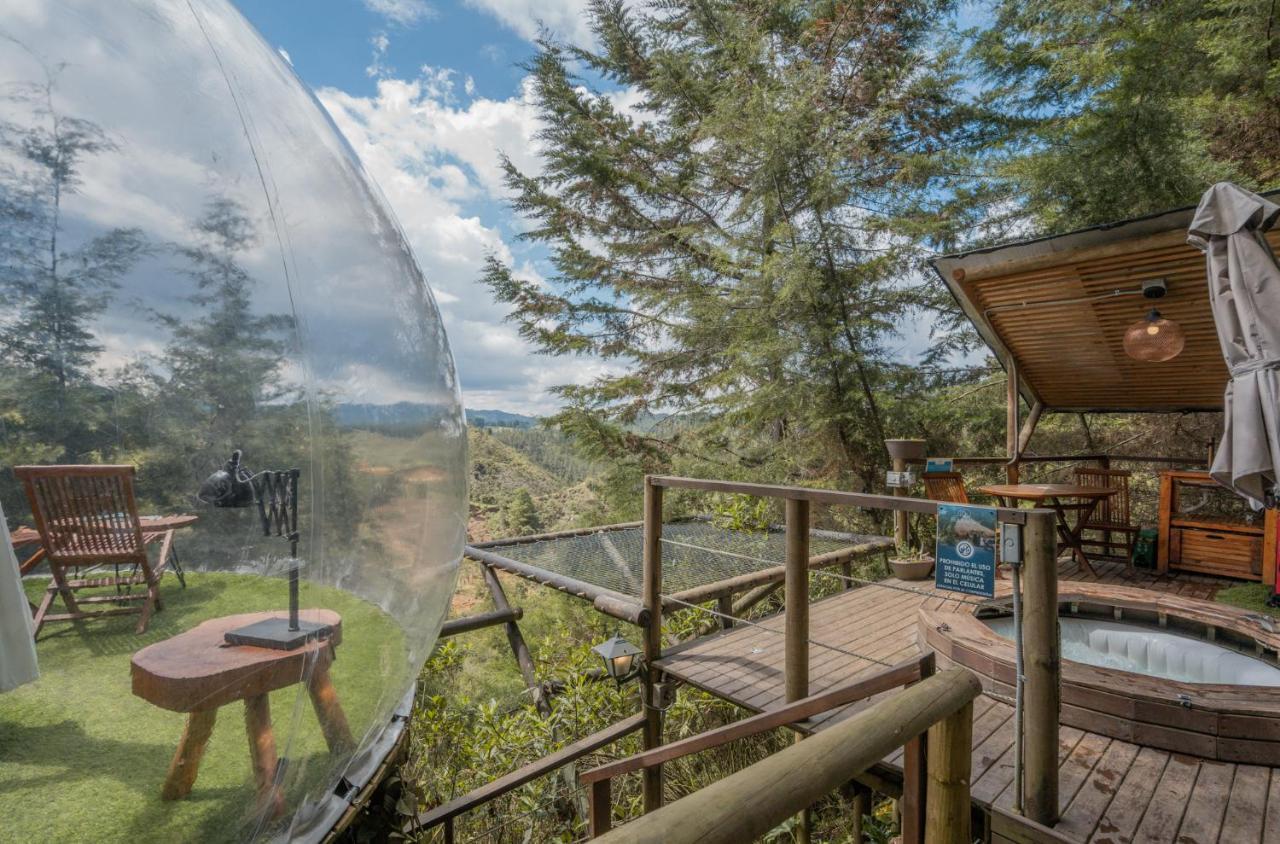 ホテル Bubblesky Glamping 40 Min From Medellin エル・レティーロ エクステリア 写真