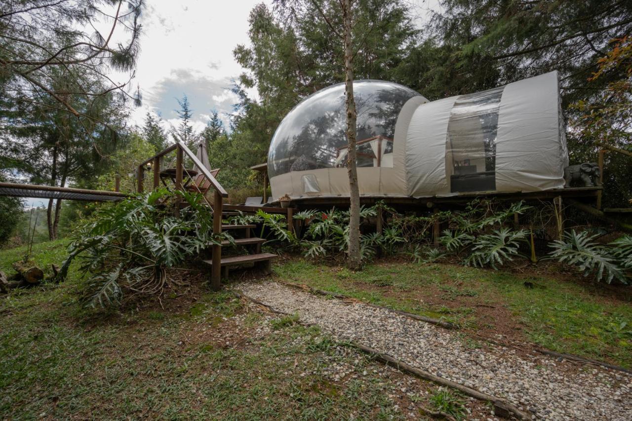 ホテル Bubblesky Glamping 40 Min From Medellin エル・レティーロ エクステリア 写真