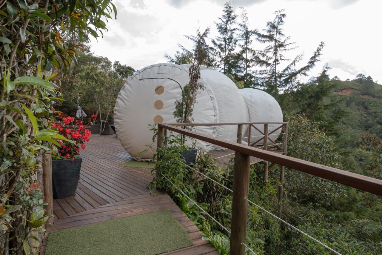 ホテル Bubblesky Glamping 40 Min From Medellin エル・レティーロ エクステリア 写真