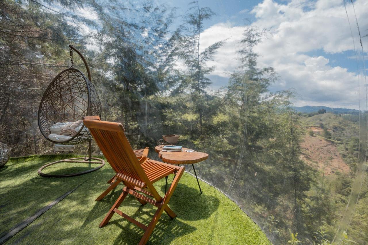 ホテル Bubblesky Glamping 40 Min From Medellin エル・レティーロ エクステリア 写真