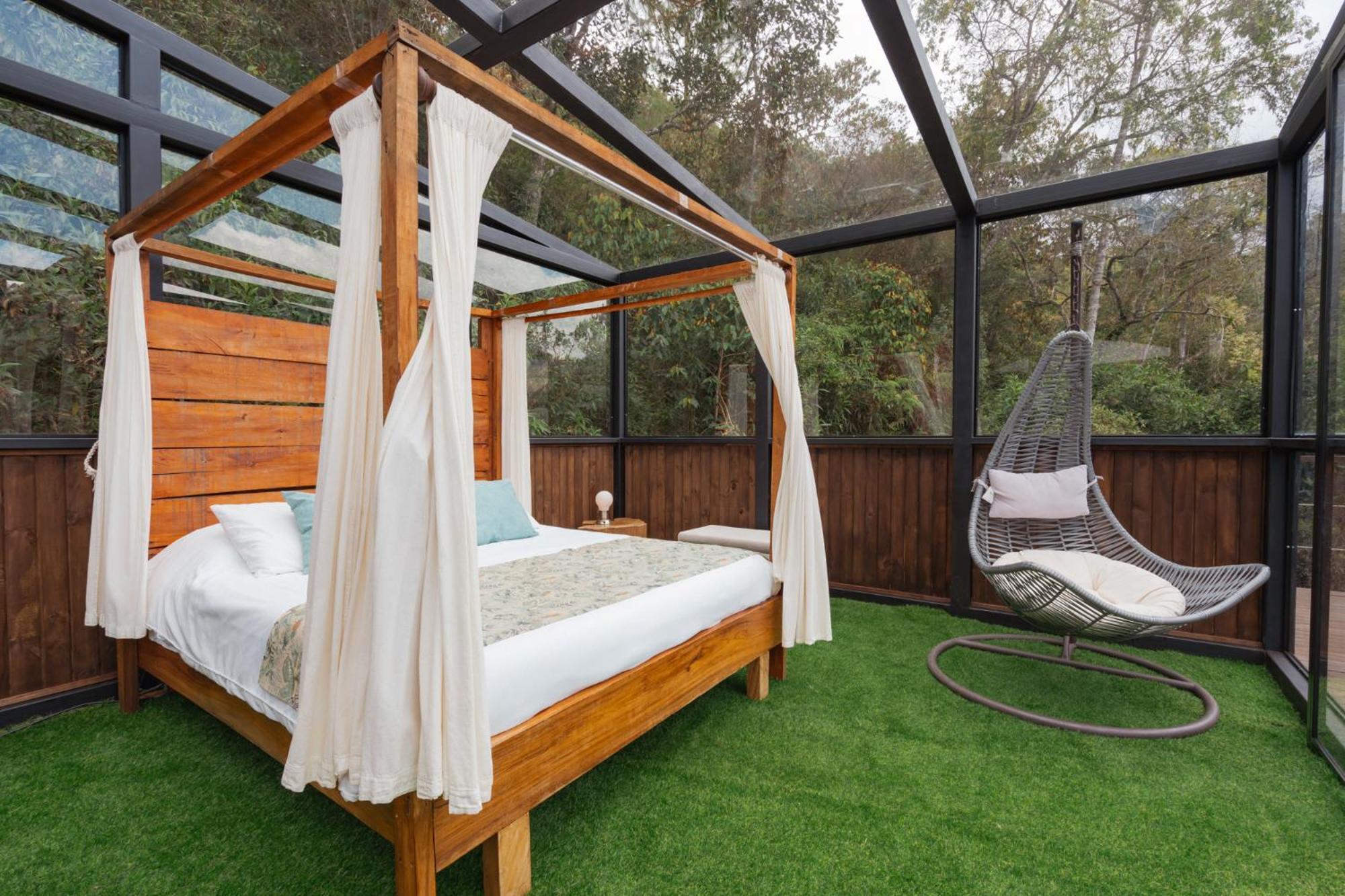 ホテル Bubblesky Glamping 40 Min From Medellin エル・レティーロ エクステリア 写真