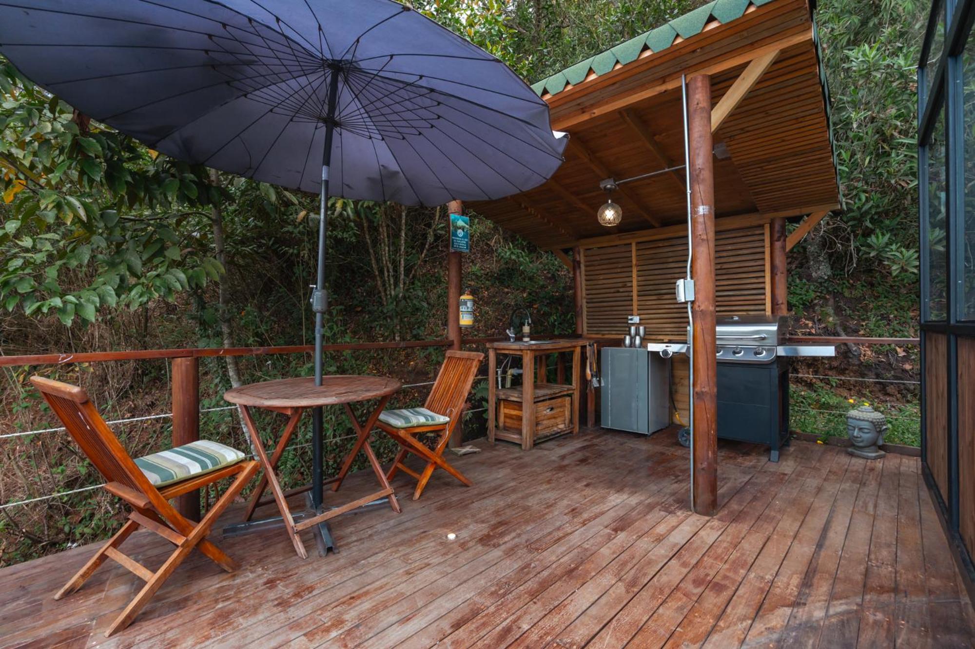 ホテル Bubblesky Glamping 40 Min From Medellin エル・レティーロ エクステリア 写真